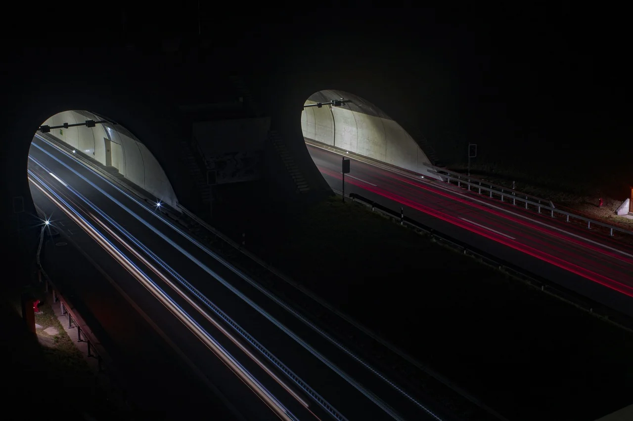 Autostrada bursztynowa: skąd nazwa i jakie ma znaczenie w tranzycie?